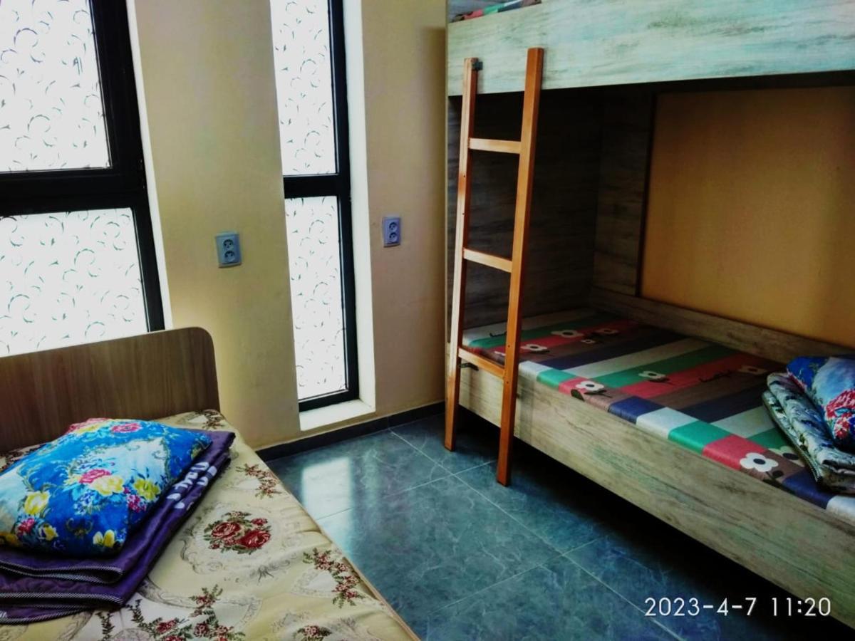 Tastaq Hostel Ałma Ata Zewnętrze zdjęcie